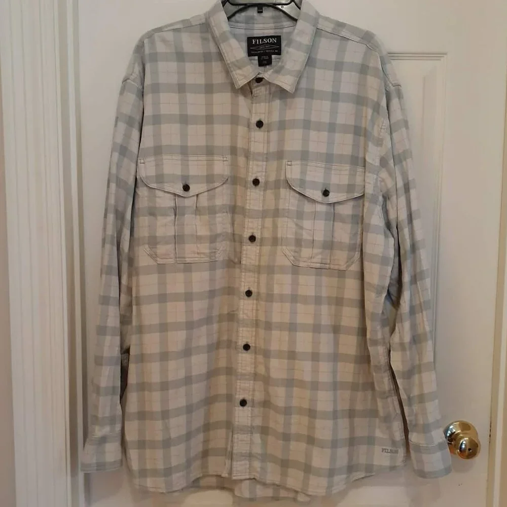 Filson Men's Lightweight Alaskan Guide Flannel Shirt - Picture 3 of 12